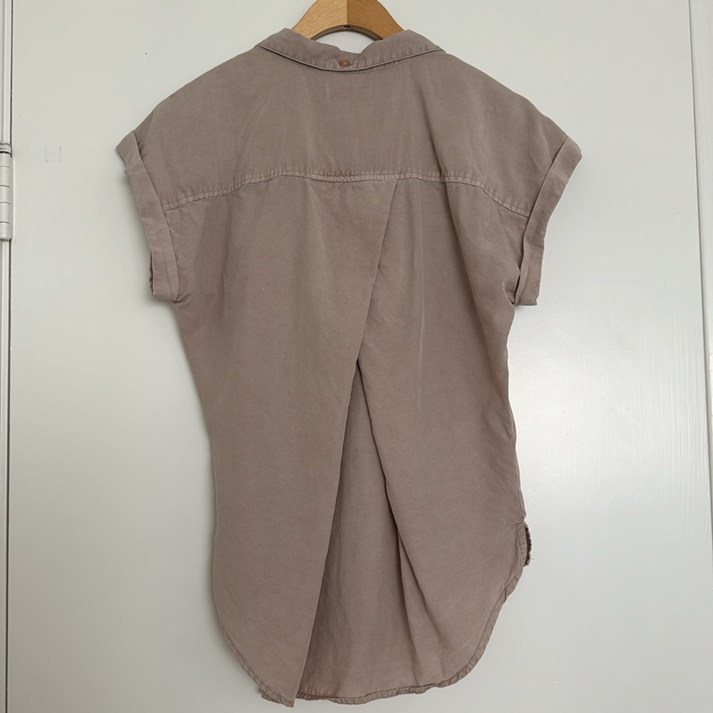 Thread and Supply Button-up Short Sleeve Shirt - Picture 4 of 5